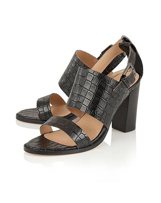 simply be sandals