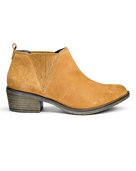 eee width ankle boots