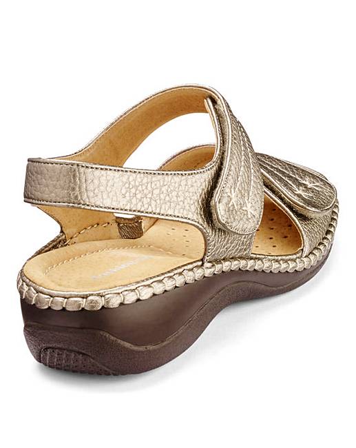 wide fit ee shoes