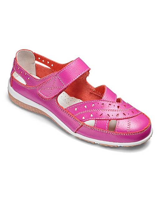 fifty plus shoes