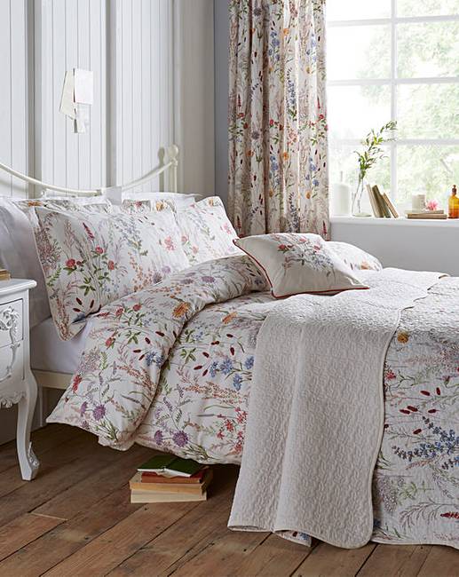 V&A Blythe Meadow Duvet Cover Set J D Williams