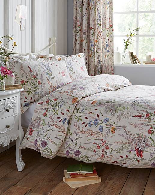 V&A Blythe Meadow Duvet Cover Set J D Williams