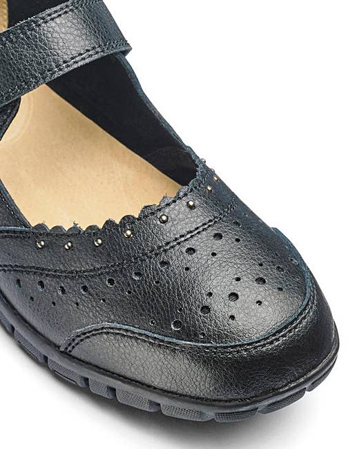fifty plus cushion walk shoes