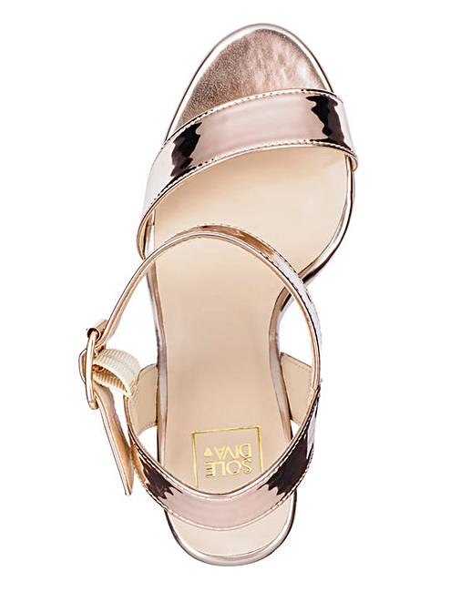 eee high heels