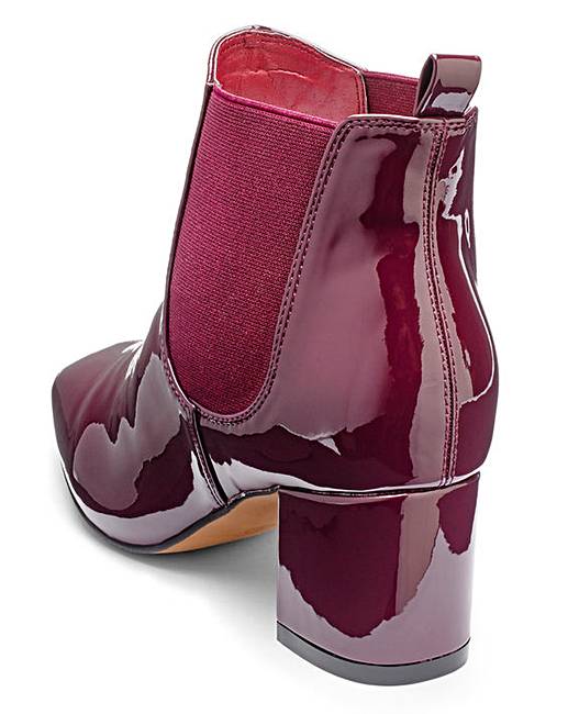 eee high heels