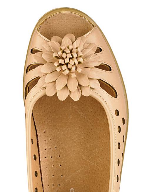 fifty plus cushion walk shoes