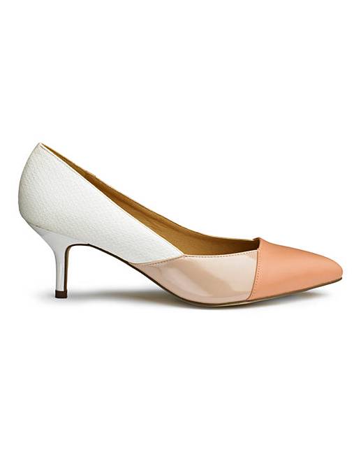 sole diva flats