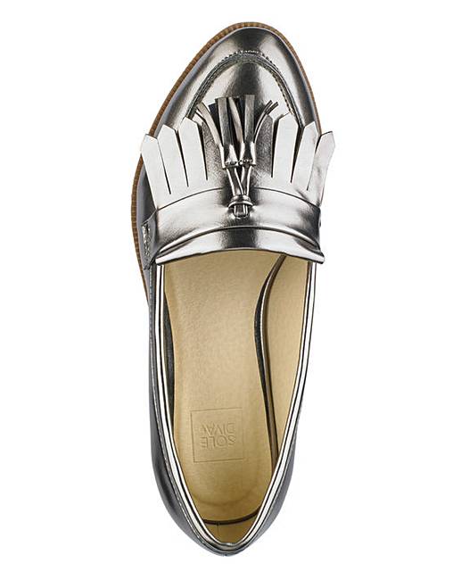 sole diva flats