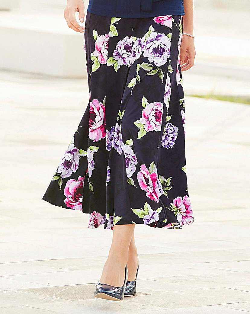 Nightingales Print ITY Skirt 32in at JD Williams Catalogue Nightingales Print ITY Skirt 32in.