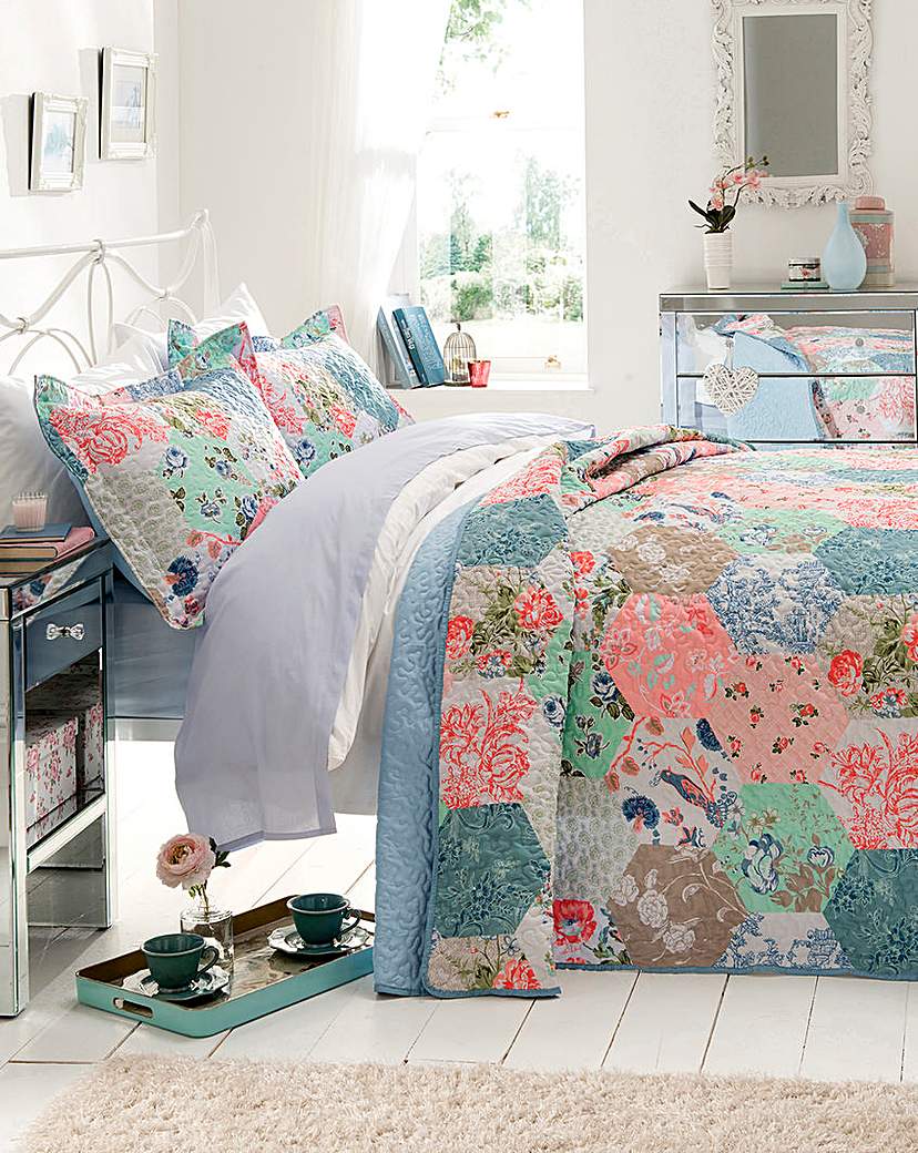 Harriet Patchwork Throwover & Pillowsham Harriet Patchwork Throwover & Pillowsham