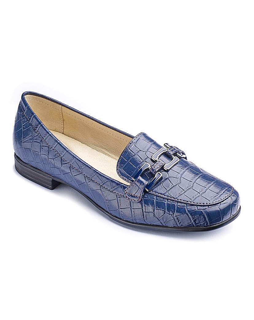 eee fit loafers