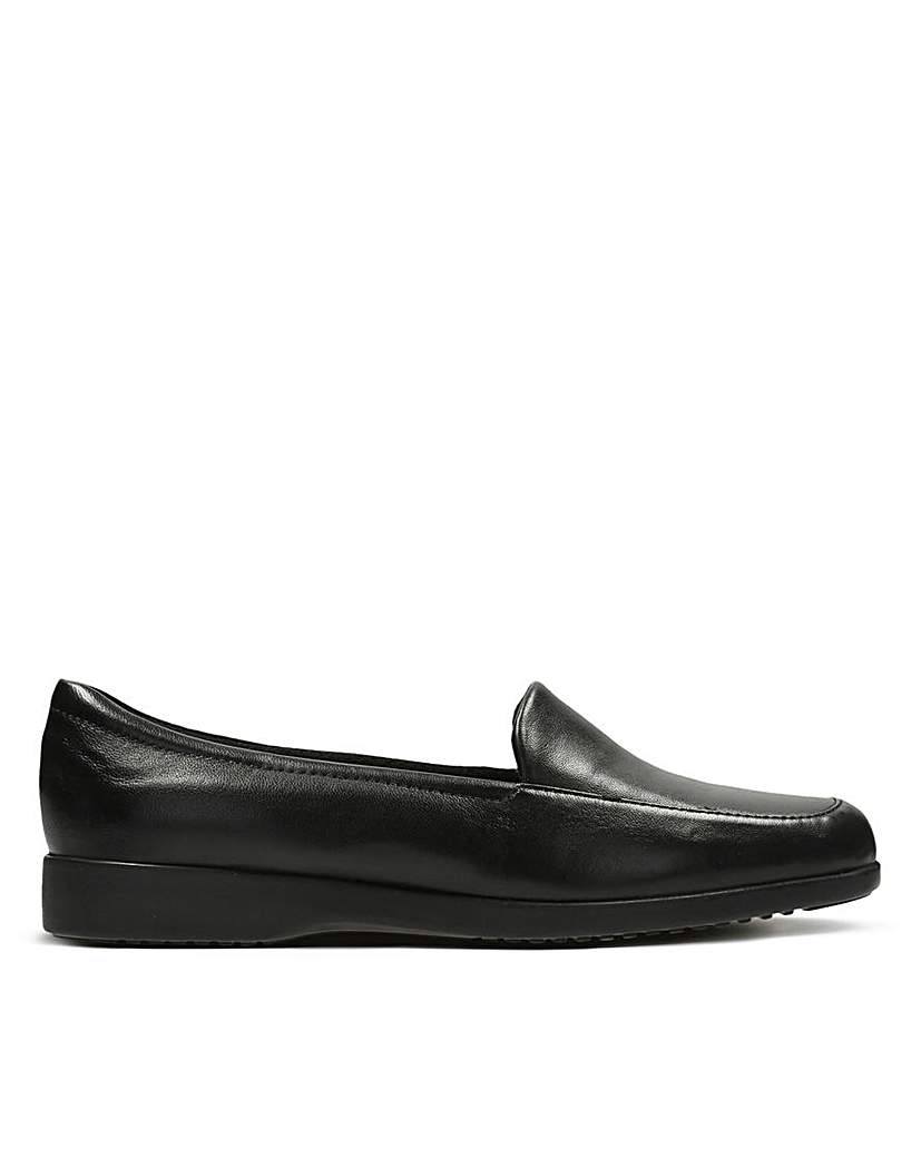 clarks wide fit loafers womens