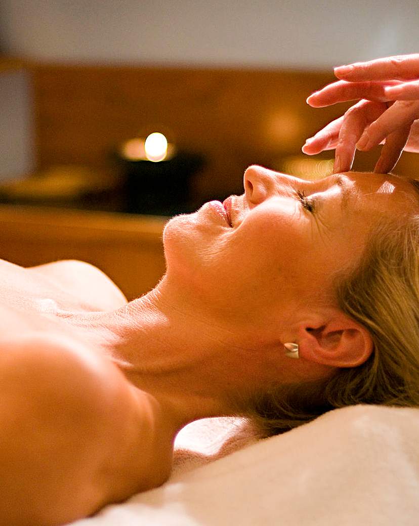 Elemis Escape for One at Bannatyne Spas Elemis Escape for One at Bannatyne Spas