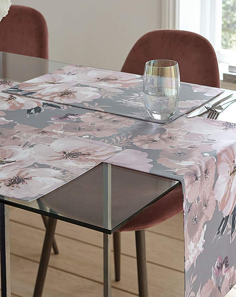 Cl Dramatic Floral Placemats