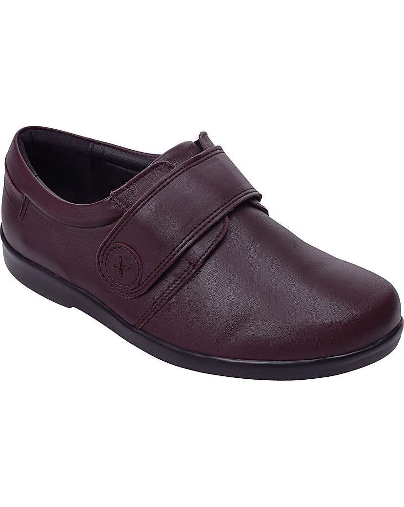 nike men's shoes 5e width