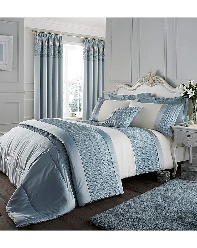 Quilted Luxury Satin Cushion Quilted Luxury Satin Cushion