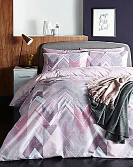 Drake Pink Duvet Covet Set