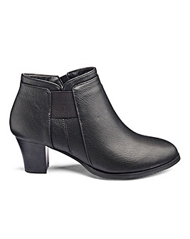 Cushion Walk Ankle Boots E Fit