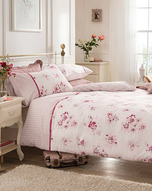 Vintage Ditsy Floral Duvet Cover Set | J D Williams