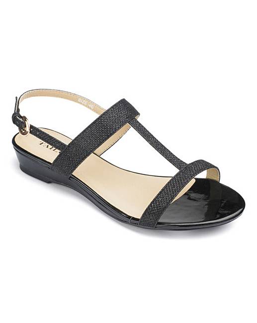 The Shoe Tailor Low Wedge Sandals EEE | Marisota