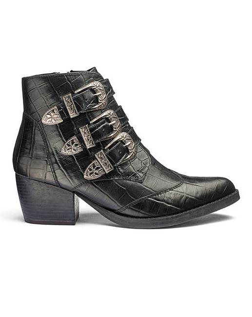 eee wide cowboy boots