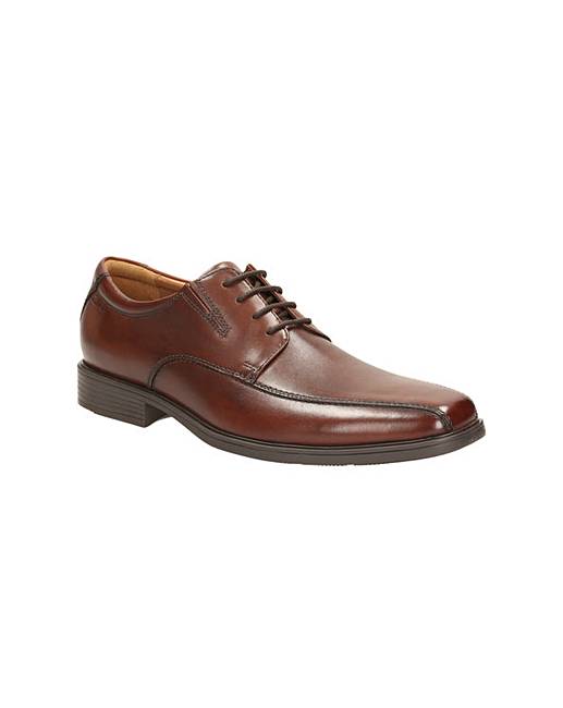 Clarks Tilden Walk Shoes G fitting | Fashion World