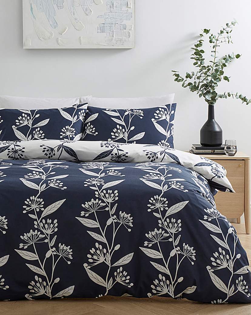 New In - Allium Floral Navy Duvet Set