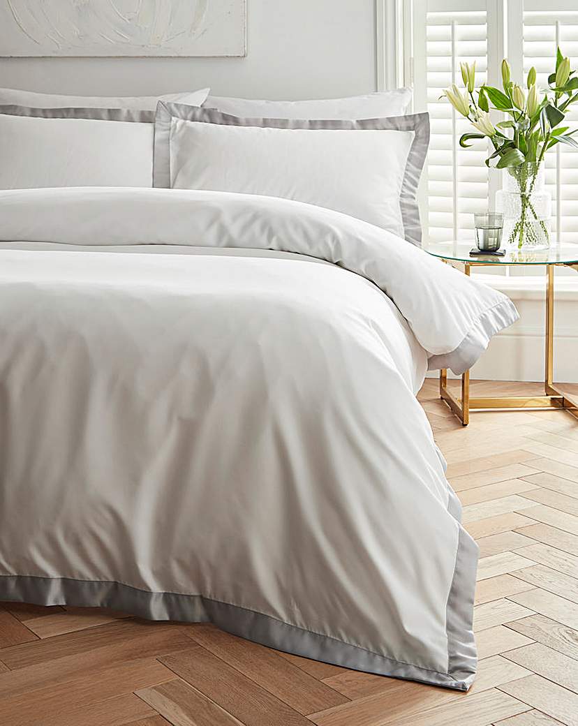 Matte Satin Oxford Edge Duvet Set White/Silver - Joanna Hope - Size: KING