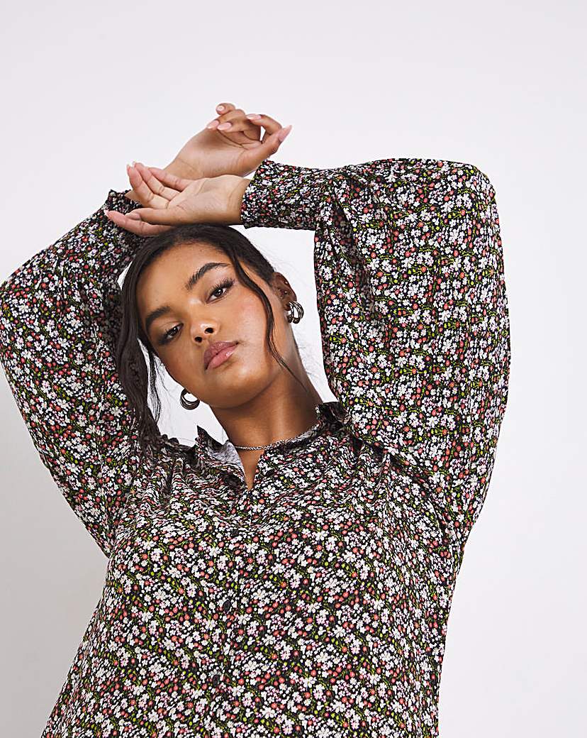 Floral Long Sleeve Dipped Back Shirt