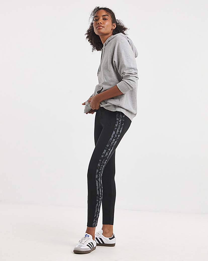 New In - adidas Leopard Print 3 Stripe Legging