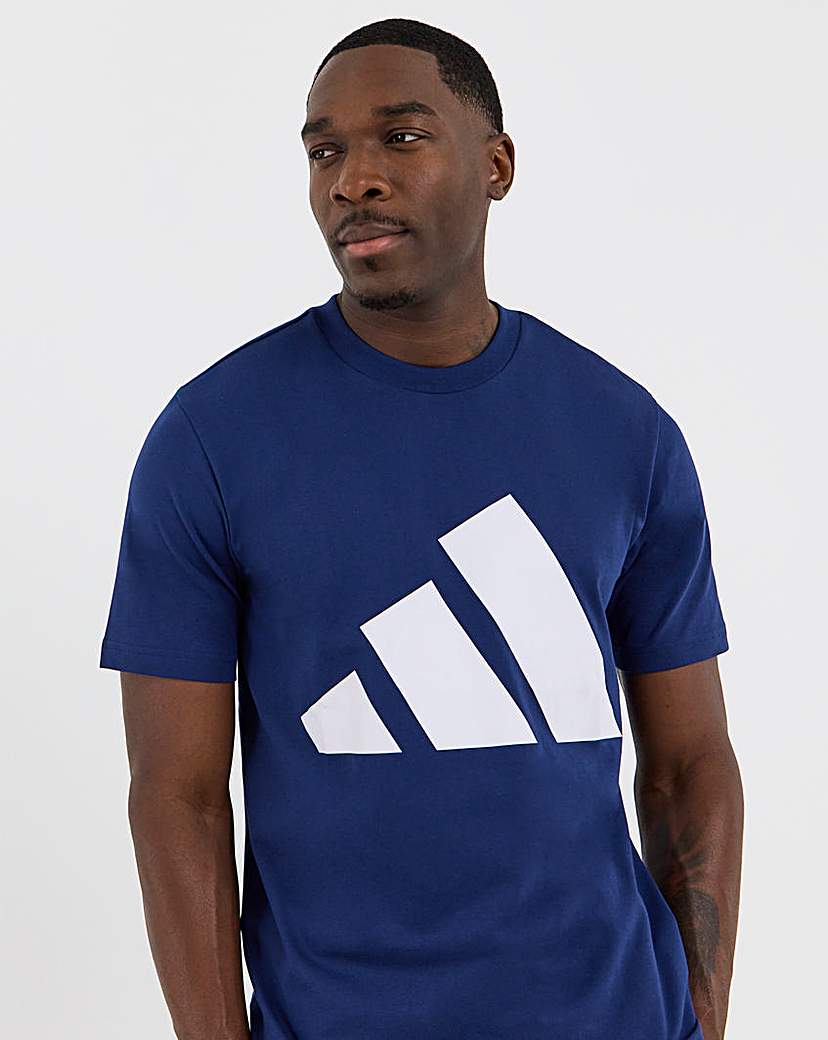 New In - adidas Big Logo T-Shirt