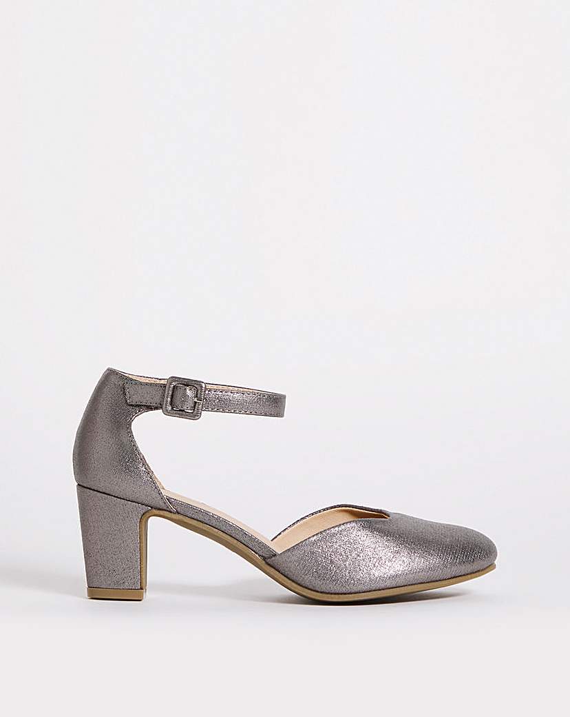 Heeled Shoe With Ankle Strap E Fit