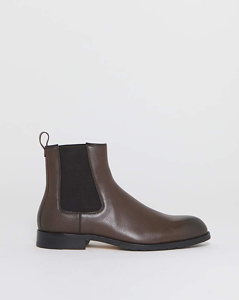 New In - BOSS Tayil Leather Chelsea Boot