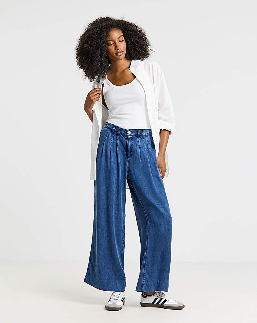 Mid Blue Pleat Detail Wide Leg Jeans