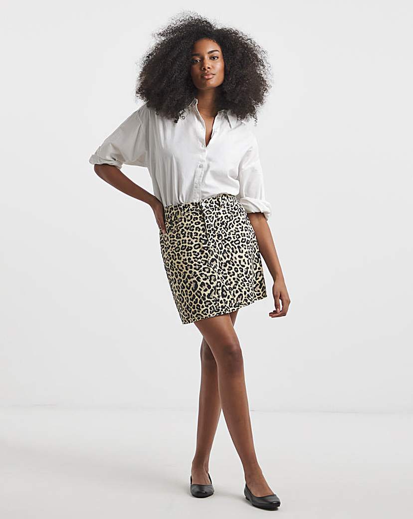 New In - Leopard Print Denim Pocket Mini Skirt