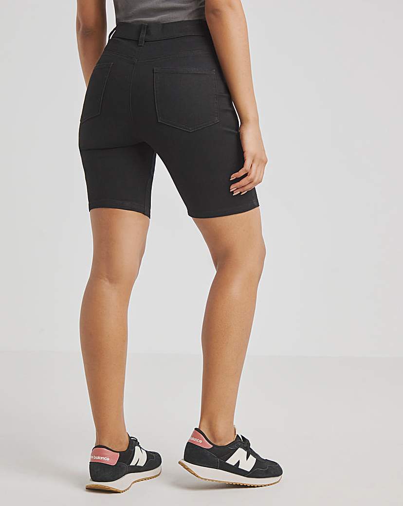 Black 24/7 Knee Short