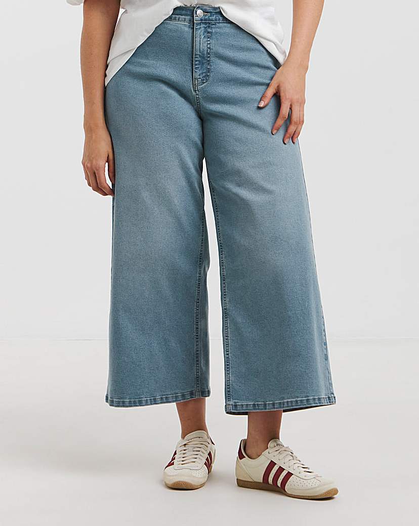 Mid Wash 24/7 Cropped Wide Leg Jeans