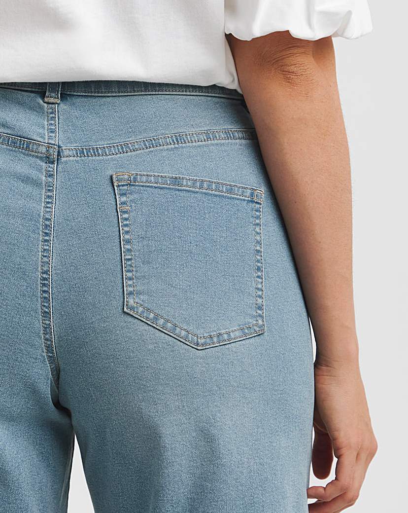 Mid Wash 24/7 Cropped Wide Leg Jeans