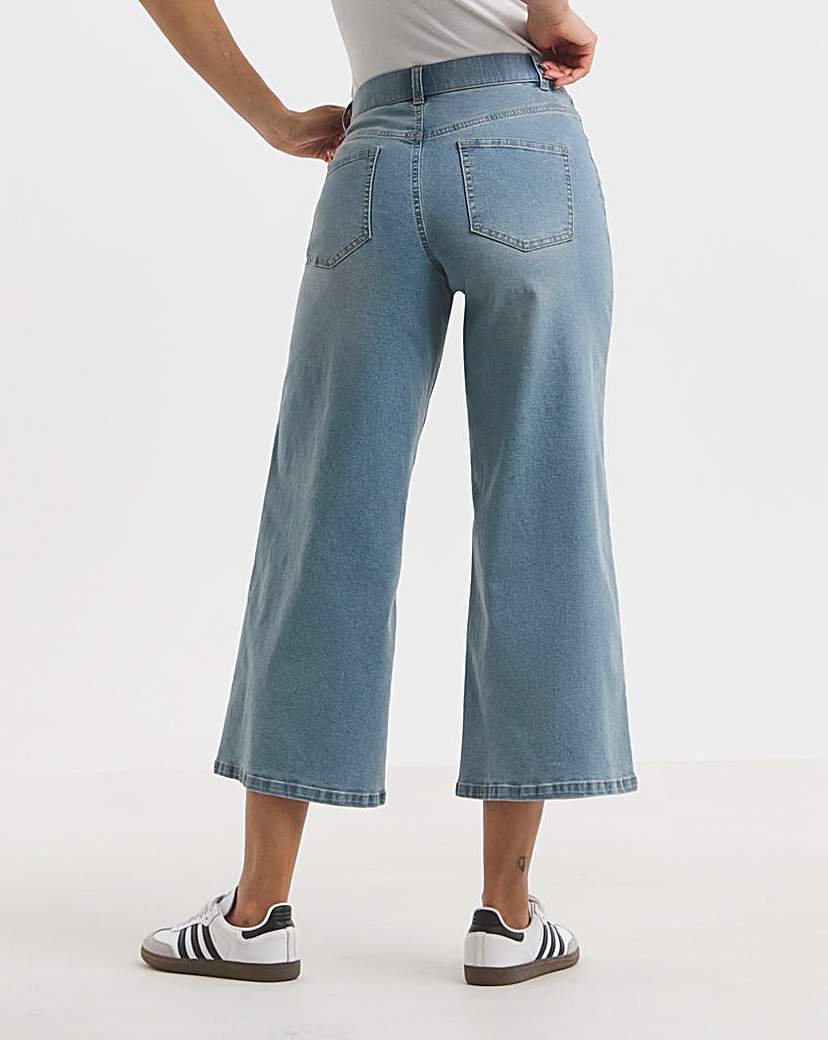 Mid Wash 24/7 Cropped Wide Leg Jeans