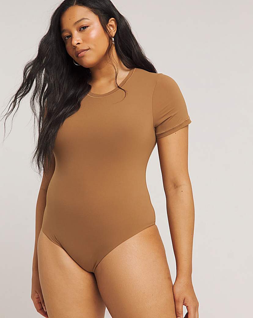 Magisculpt Smoothing T-Shirt Bodysuit