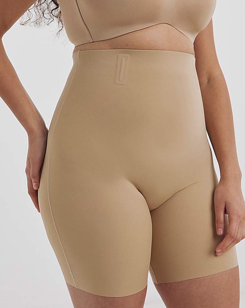 MAGISCULPT Smoothing Thigh Shaper