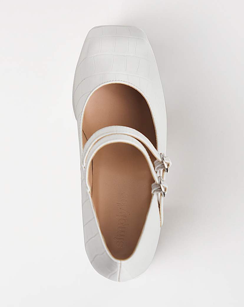 Platform Closed Toe Heeled Shoe Ex Wide