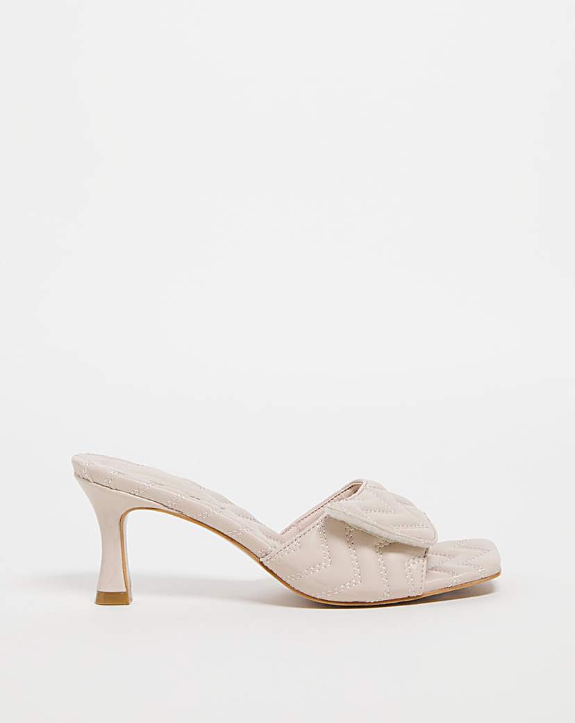 Zigzag Quilted Velcro Mule Wide Fit
