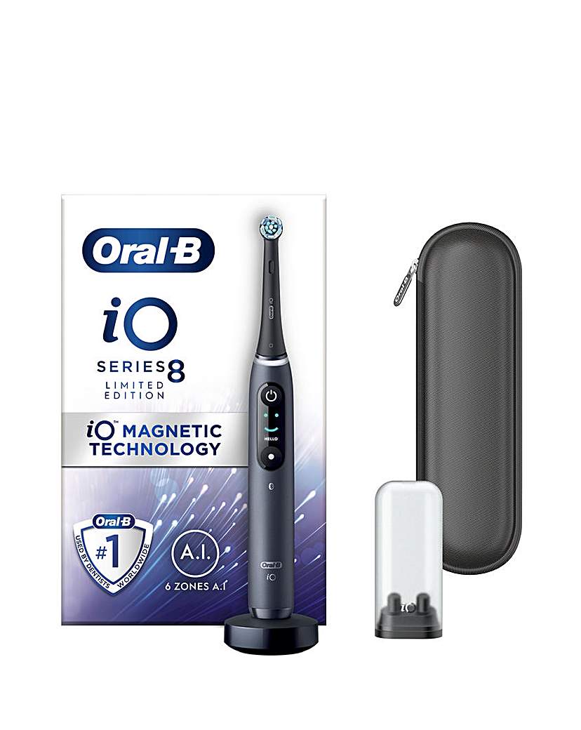 Oral-B iO8 Black Onyx (+ Case)