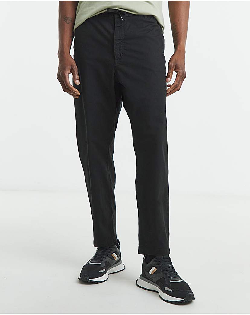 New In - BOSS Tapered Chino - Black
