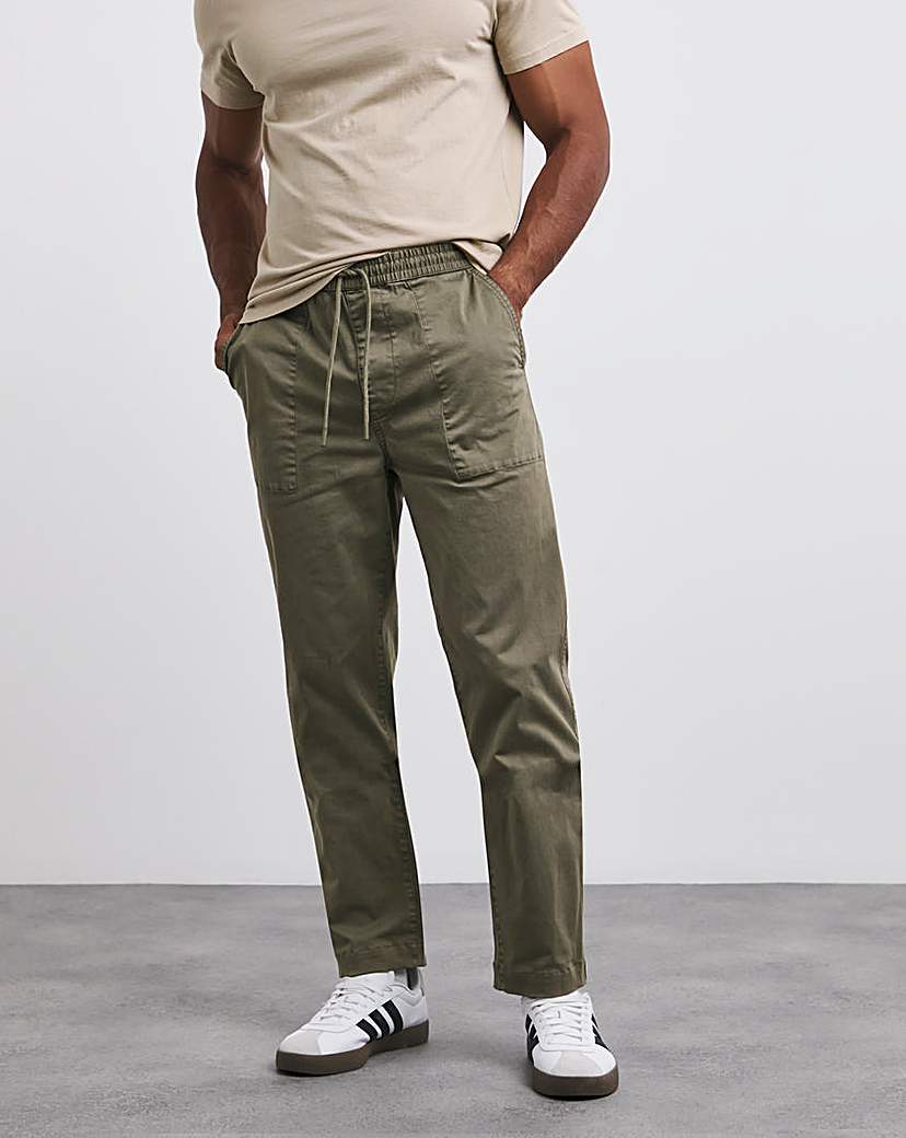 Garment Dyed Elasticated Tapered Trouser