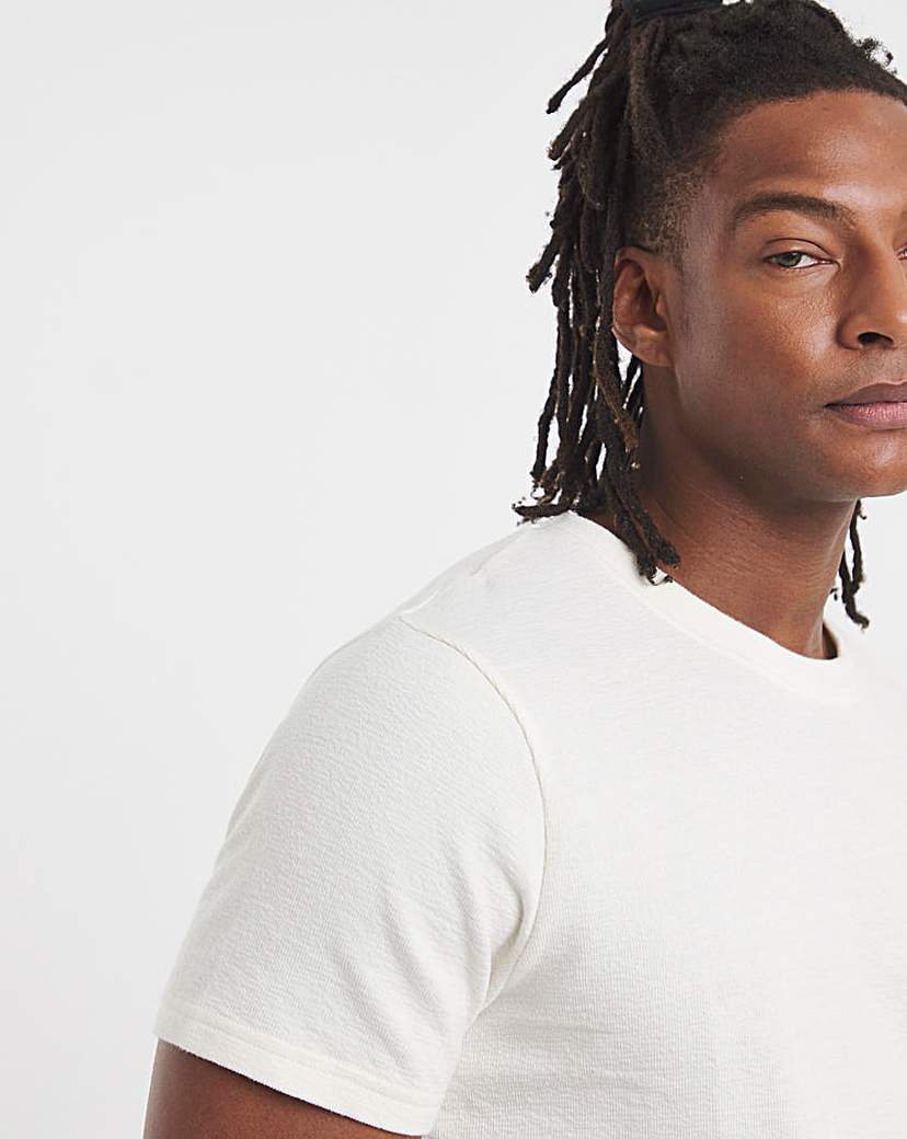 New In - Textured Crew Neck T-Shirt-White