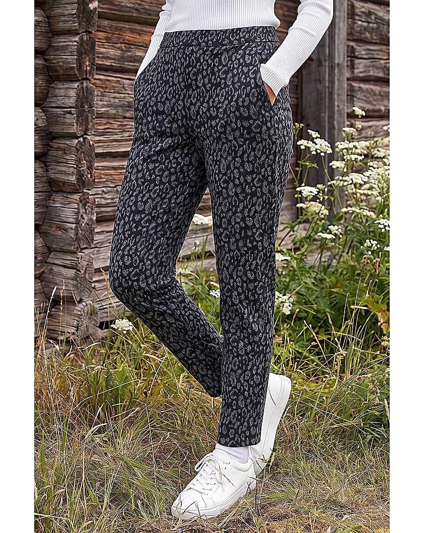 Roman Check Print Tapered Jogger