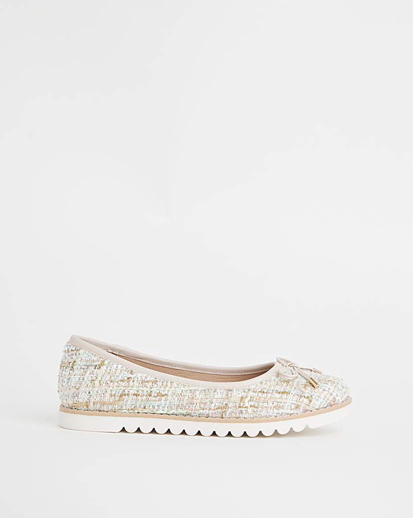 New In - Cushion Walk Boucle Ballerina E Fit