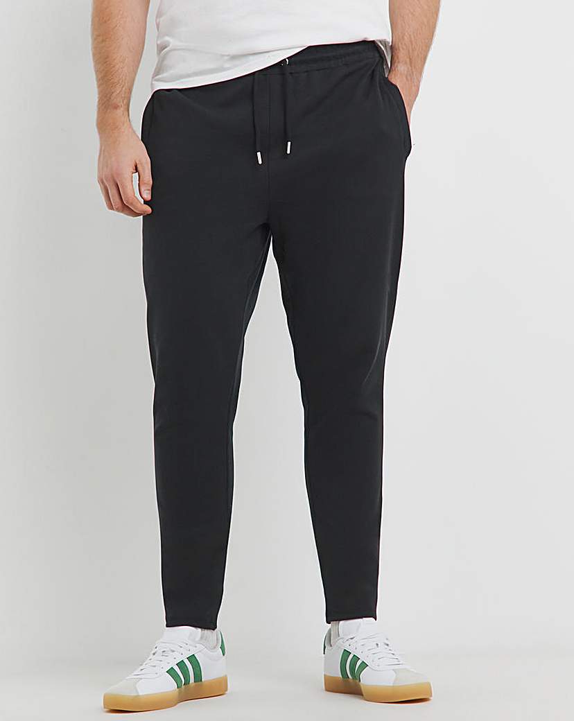 Tapered Fit Jersey Joggers